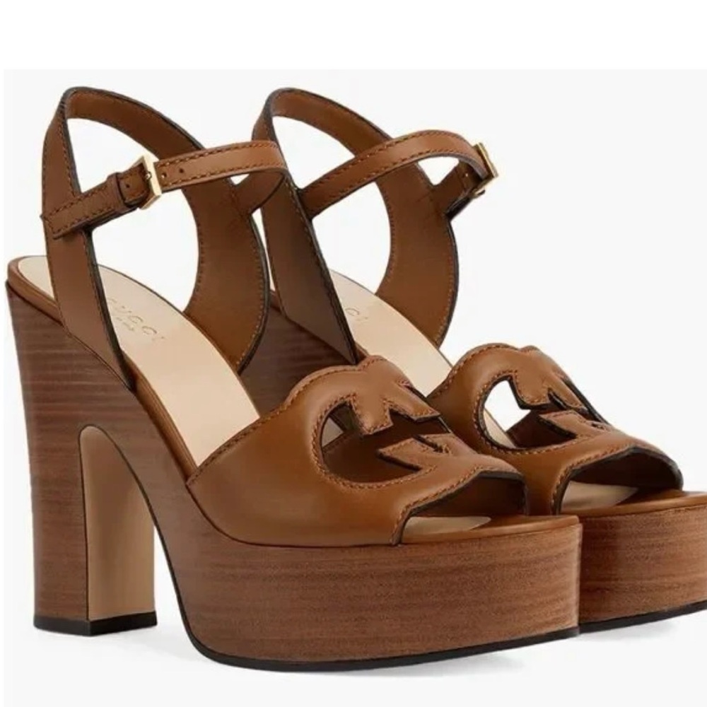 Gucci Tan Platform Sandals NEW AUTHENTIC 
With BAG